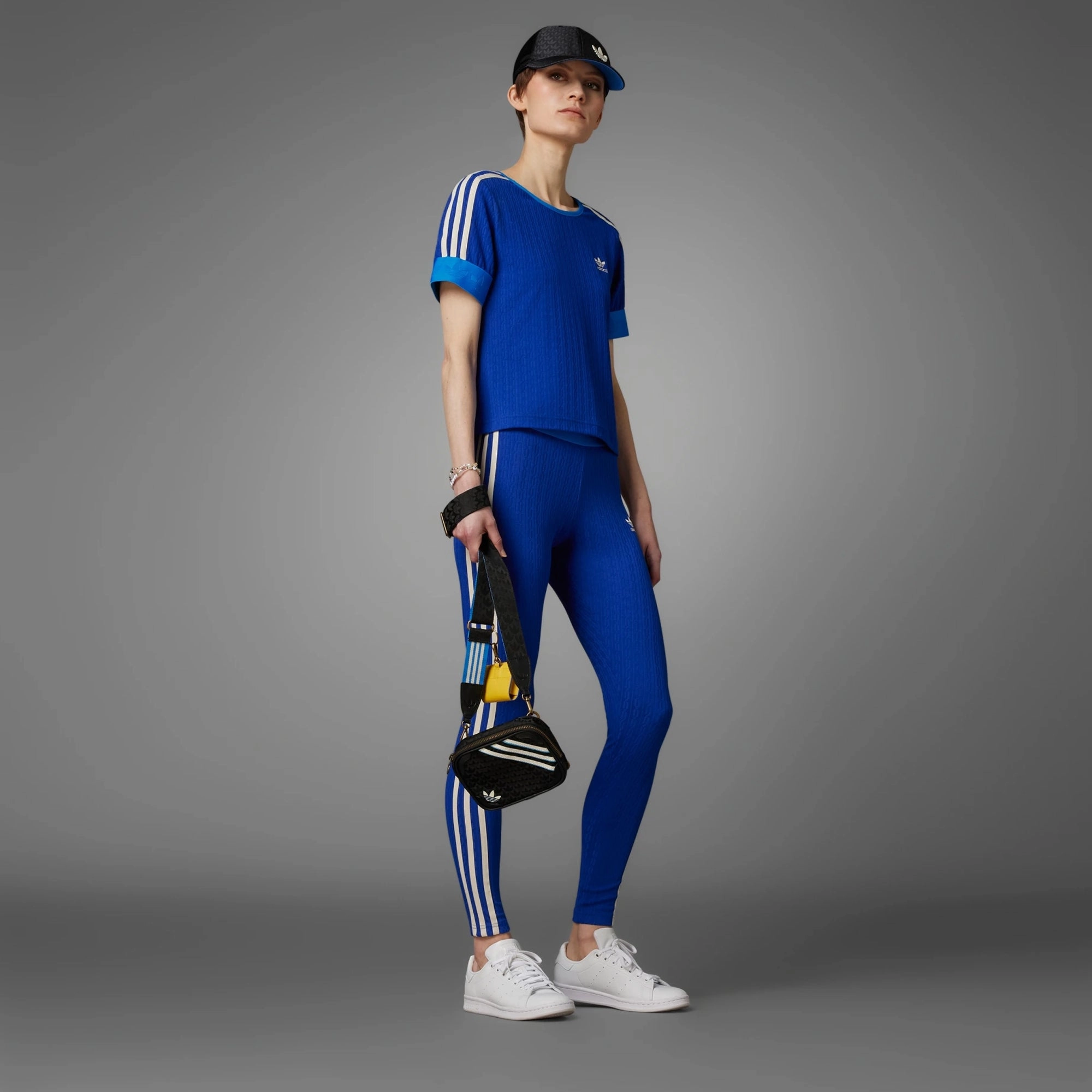 Adidas Originals | ADICOLOR 70S MINI AIRLINER BAG