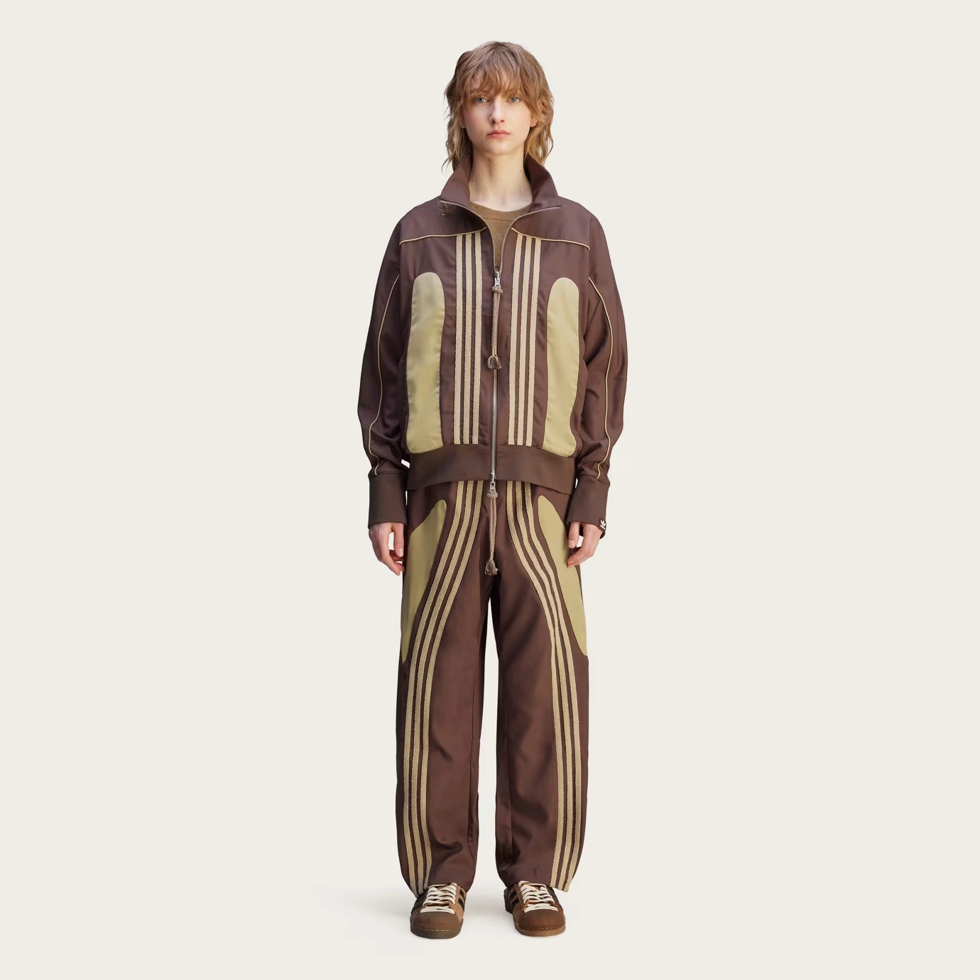 ADIDAS ORIGINALS | SONG FOR THE MUTE SPRING WOVEN JACKET { BROWN
