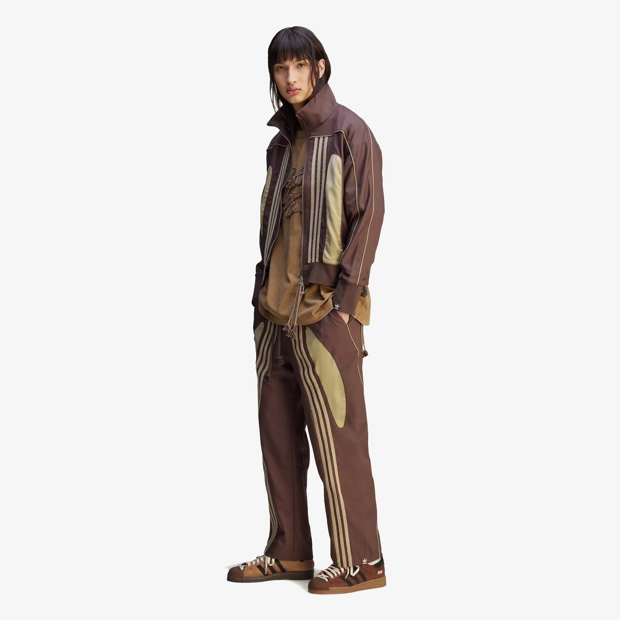 ADIDAS ORIGINALS | SONG FOR THE MUTE SPRING WOVEN JACKET { BROWN