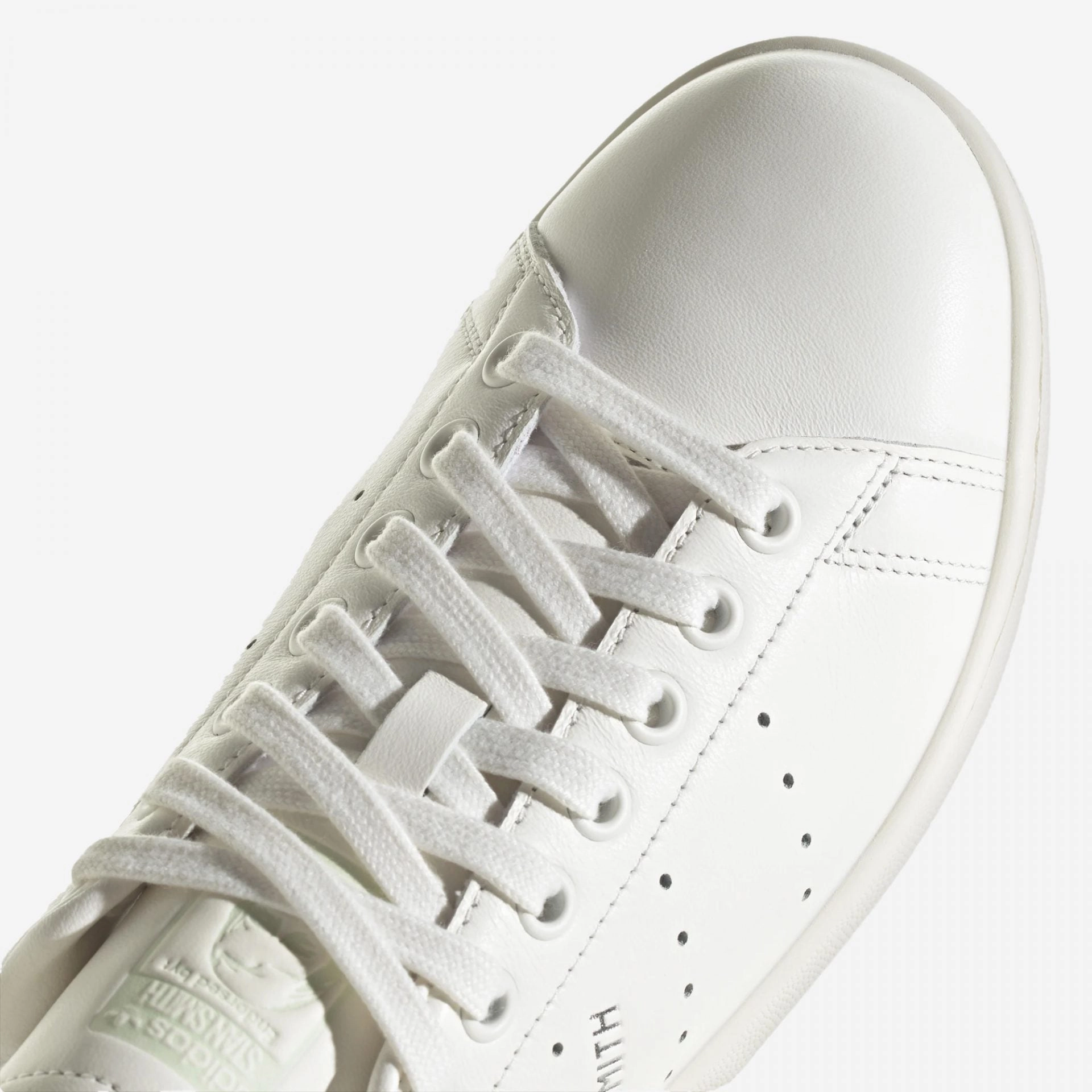 Adidas Originals | STAN SMITH  { WHITE