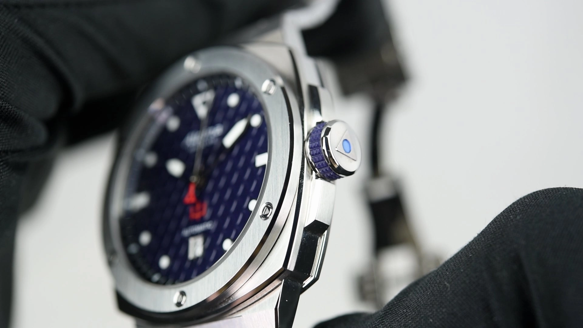 Alpina Diver Extreme Automatic Arkea Limited Edition AL-525NARK4AE6B (Pre-owned)