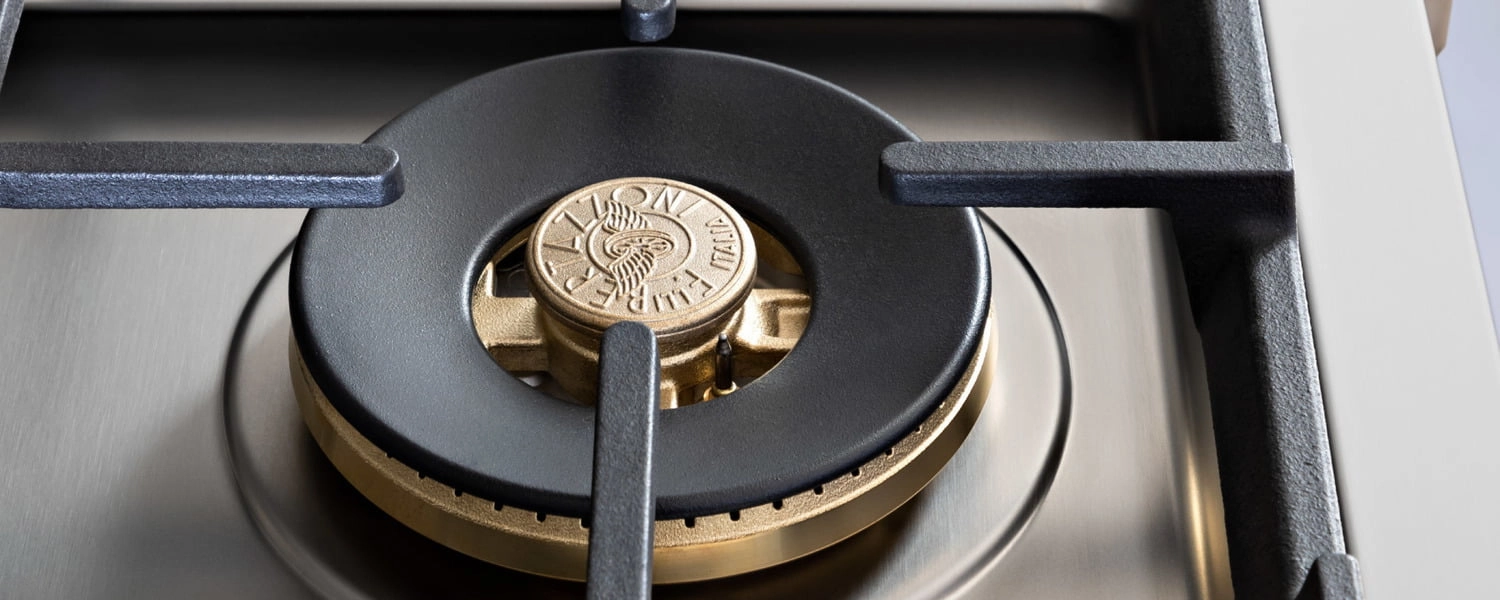 Bertazzoni PROF486GRTBXT 48 Gas Rangetop 6 Brass Burner   Electric Griddle Stainless Steel