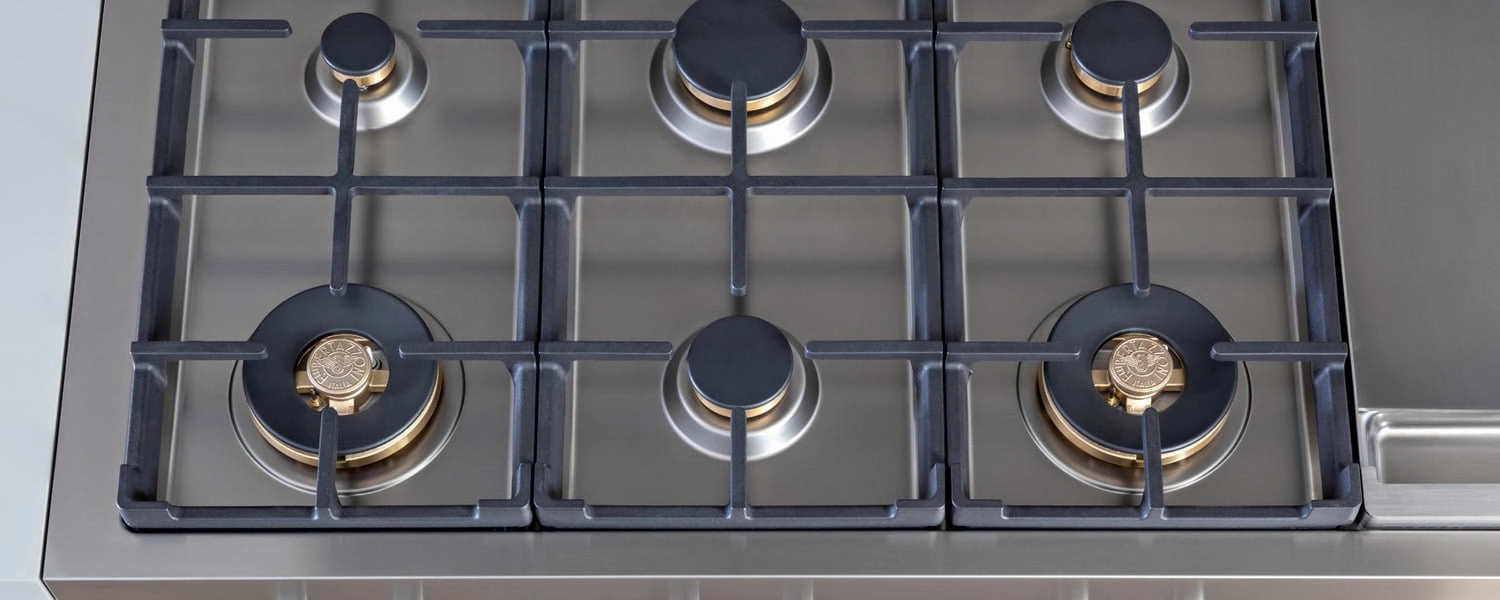 Bertazzoni PROF486GRTBXT 48 Gas Rangetop 6 Brass Burner   Electric Griddle Stainless Steel