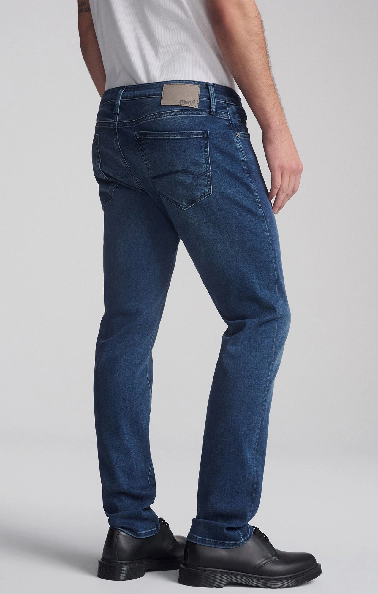 JAKE SLIM LEG IN DARK USED SUPERMOVE