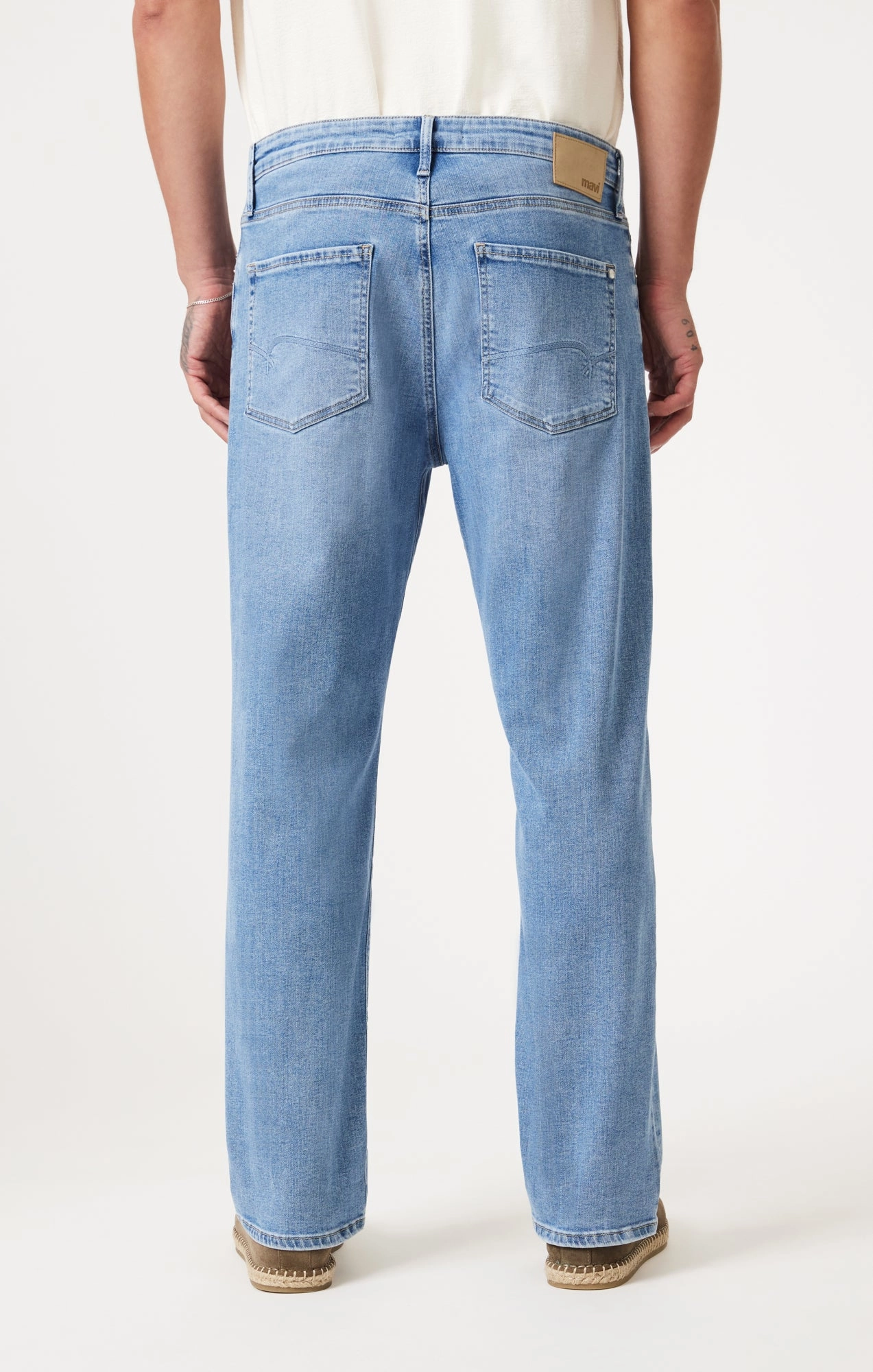 MARCEL LOOSE STRAIGHT LEG IN BLEACHED WILLIAMSBURG