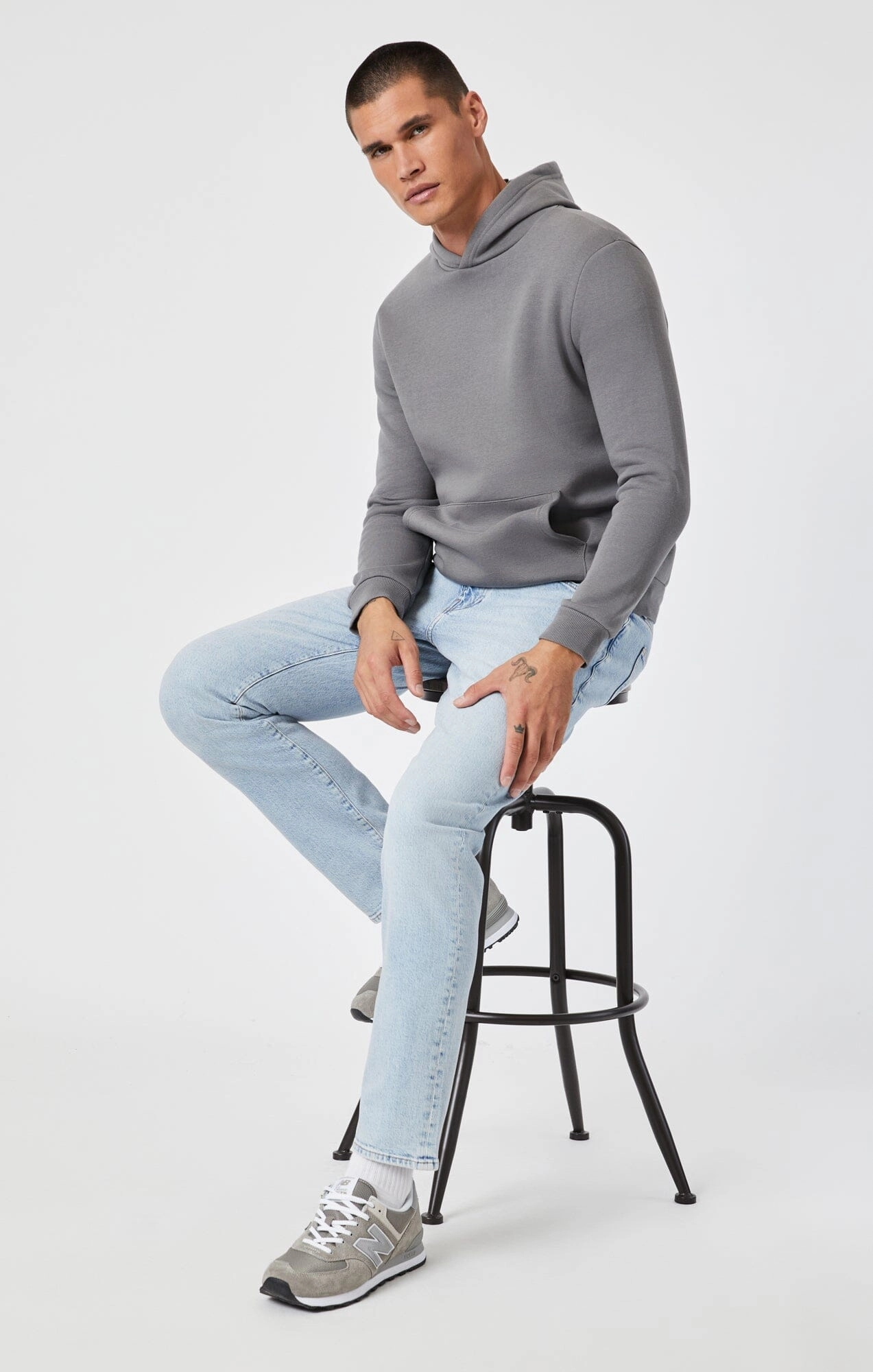 MARCUS SLIM STRAIGHT LEG IN BLEACHED RECYCLED BLUE