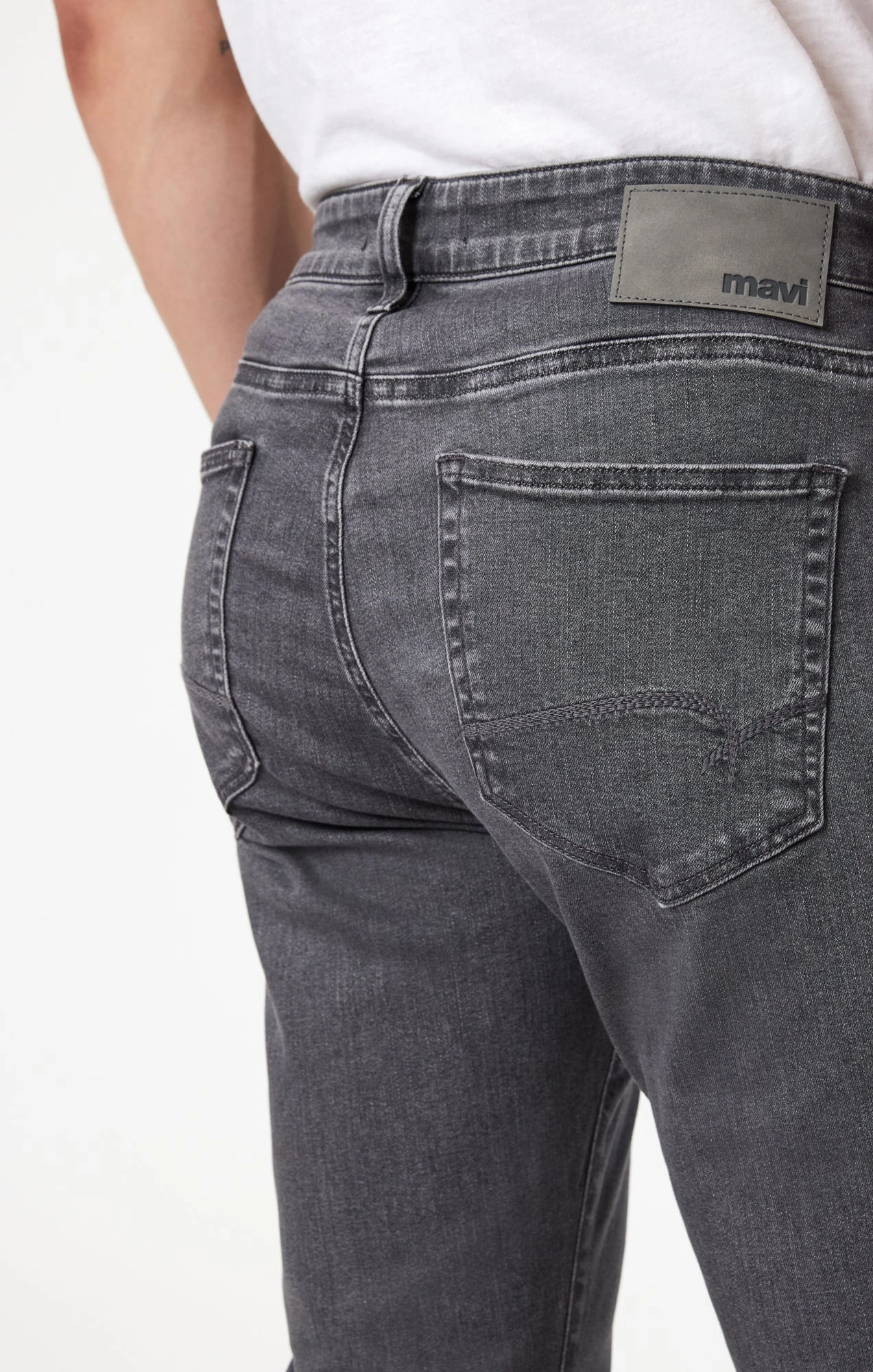 MARCUS SLIM STRAIGHT LEG IN LIGHT GREY SUPERMOVE