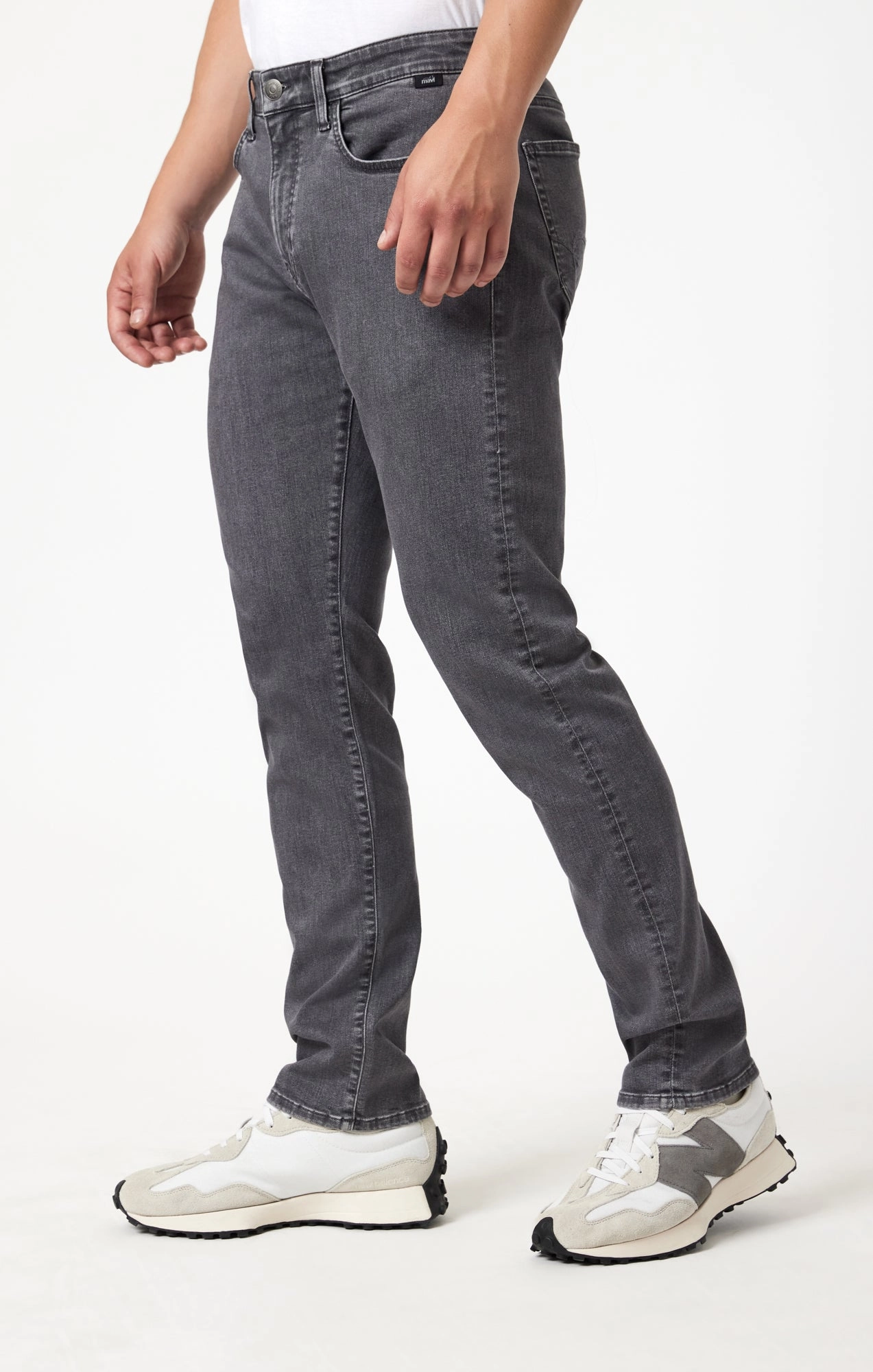 MARCUS SLIM STRAIGHT LEG IN LIGHT GREY SUPERMOVE