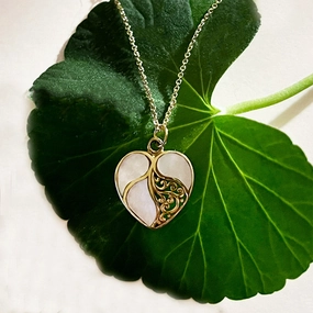 Mother-Of-Pearl Heart Necklace - Brass, Indonesia