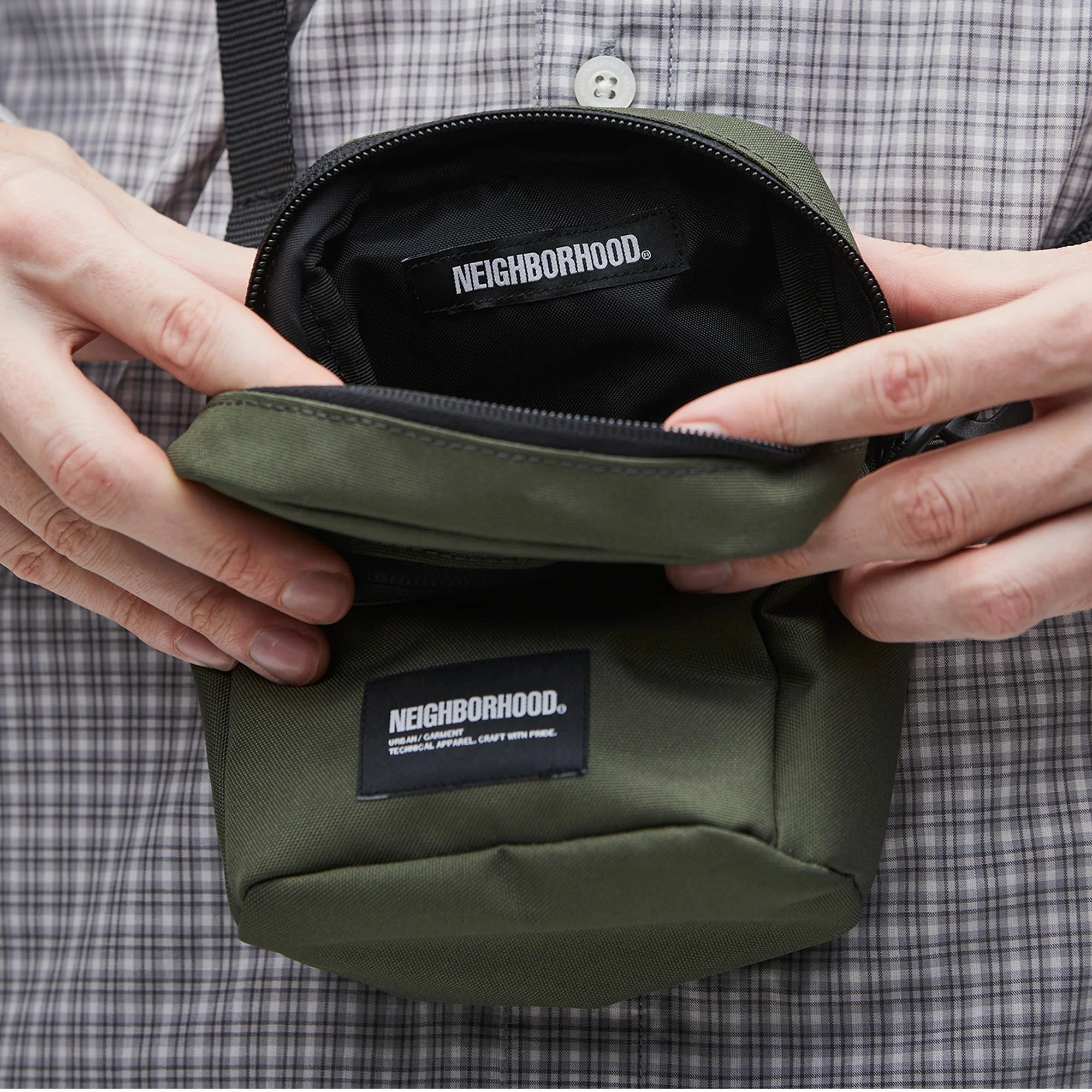 Neighborhood Mini Vertical Bag Olive Drab  251TQNH-CG02