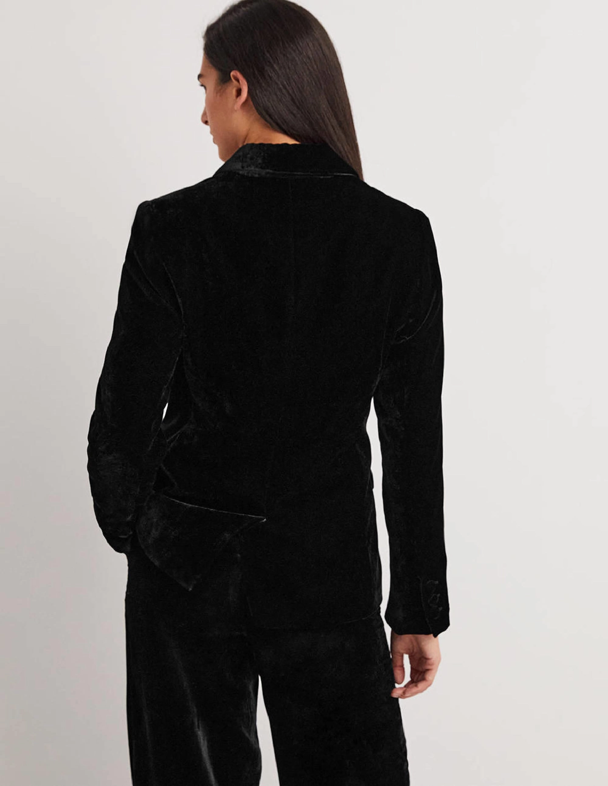 Relaxed Velvet Blazer-Black
