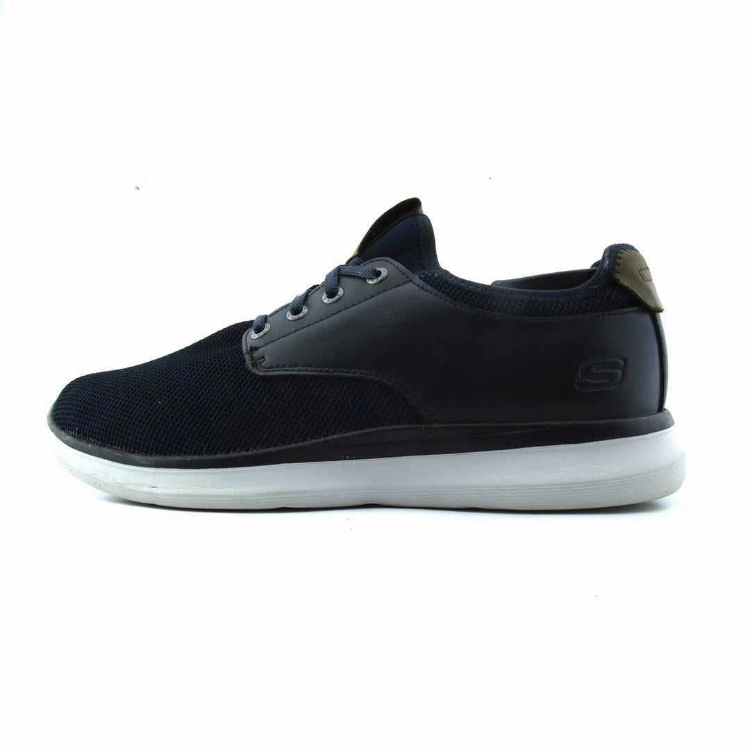 SKECHERS RELAXED FIT