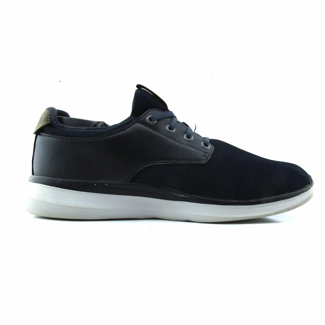 SKECHERS RELAXED FIT